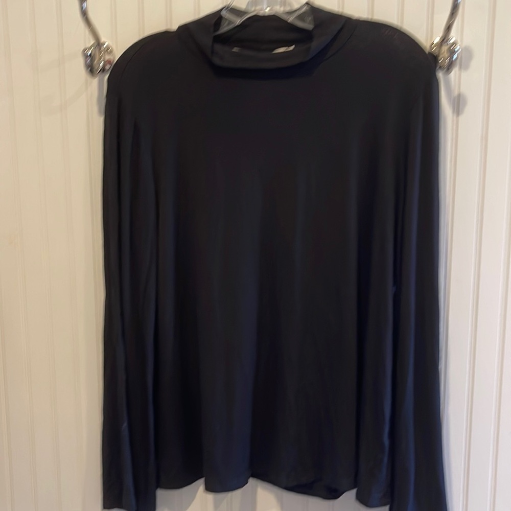NWOT‎ Michael Stars Darling Mock Turtleneck with bell sleeves and keyhole back!